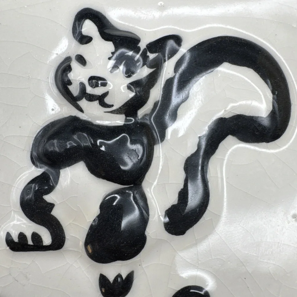 Stinky Cheese Dish & Lid w‎ Skunk Refrigerator Kitchen Storage Vintage 50s Kitch